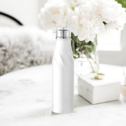 branded Hugo Auto-Seal Copper Vacuum Insulated Bottle 700ml, from our range of promotional Drink Bottles - Metal