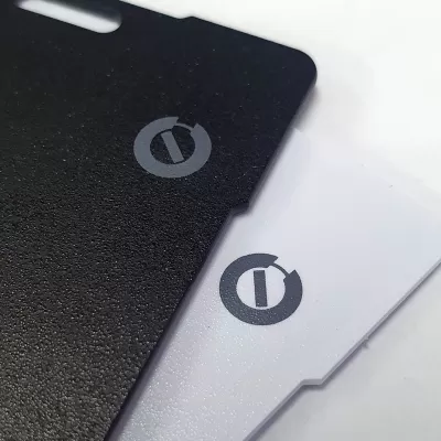 Carbon Bluetooth Tracker