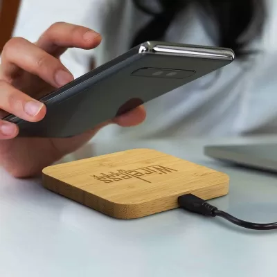 NATURA 15W Bamboo Wireless Charging Hub