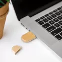 Okoolar 16GB Bamboo USB Flash Drive