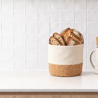 Toma Bread Cork Basket