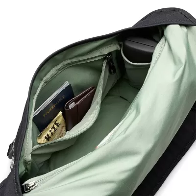 Bellroy Classic 13L Poly Messenger Bag