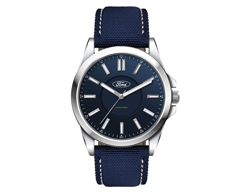 Solar Unisex Watch with RPET Strap
