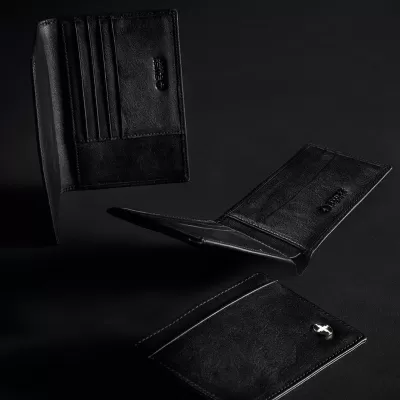 Swiss Peak Anti-Skimming PU Wallet