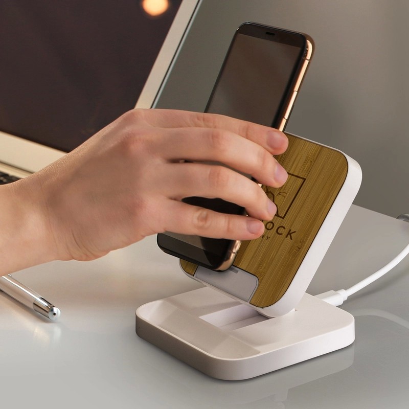Flex Bamboo Wireless Charging Stand