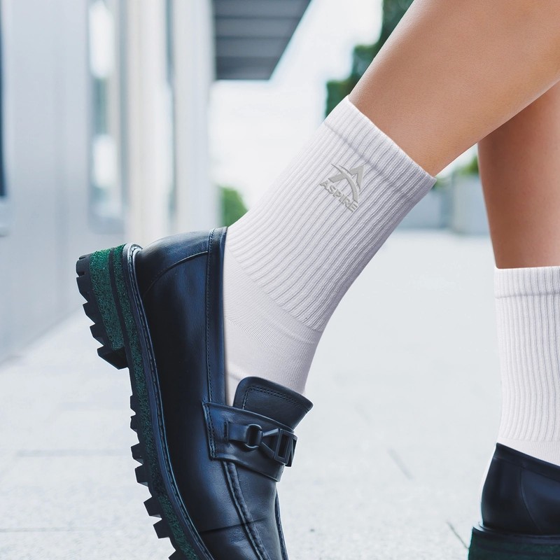 June Crew Cotton Socks