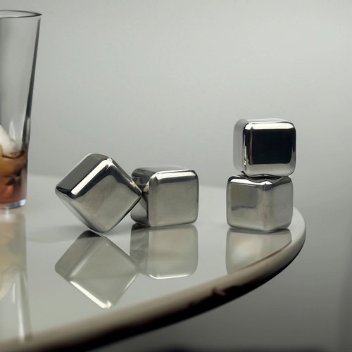Mate Whiskey 4 Piece Stainless Steel Ice Cube Set
